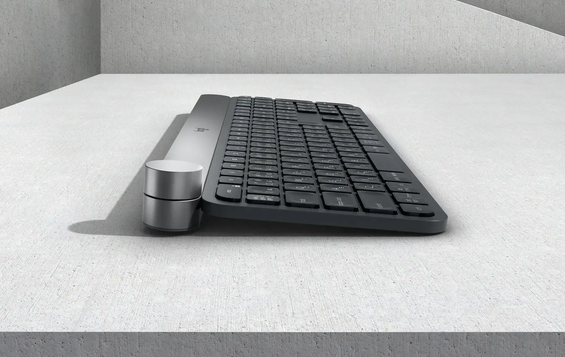 کیبورد بی سیم لاجیتک مدل Logitech Craft Wireless Keyboard